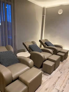 grand hill resort and spa