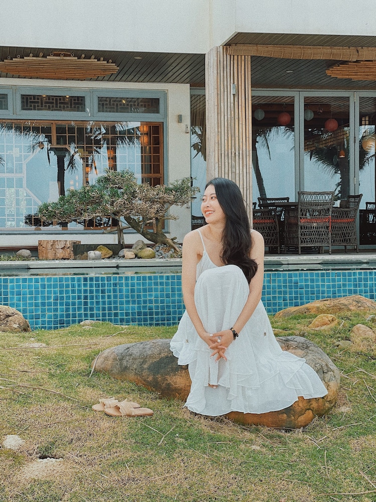 mangala zen garden and luxury apartments