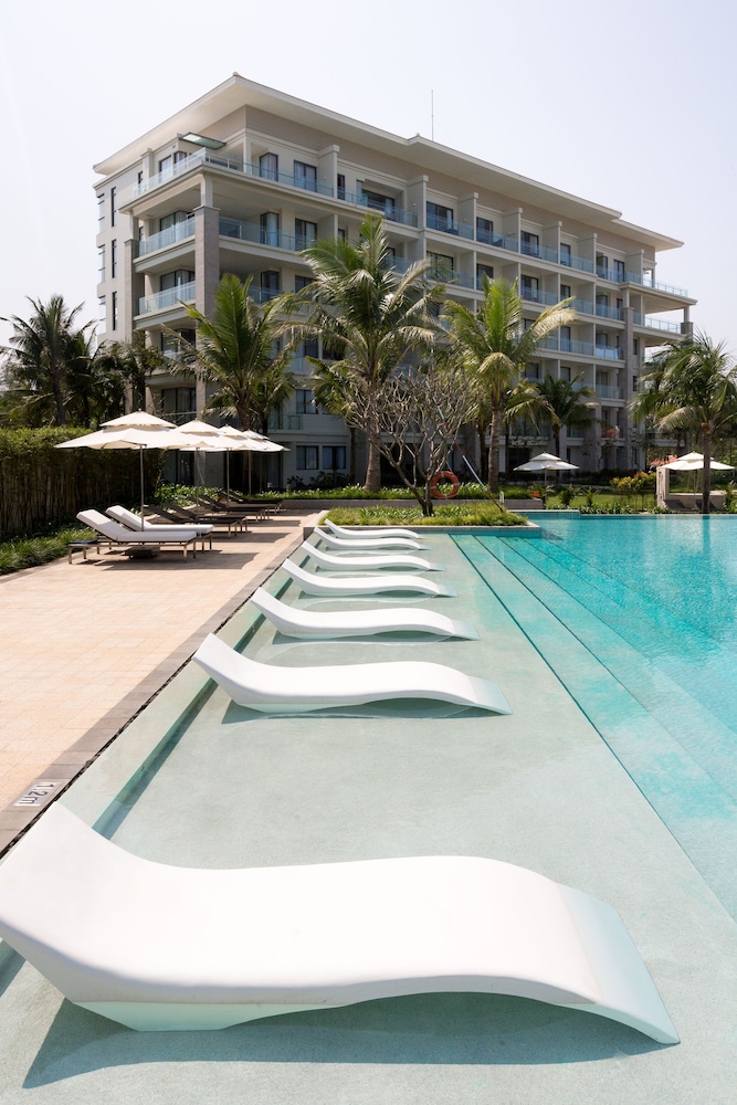 mangala zen garden and luxury apartments