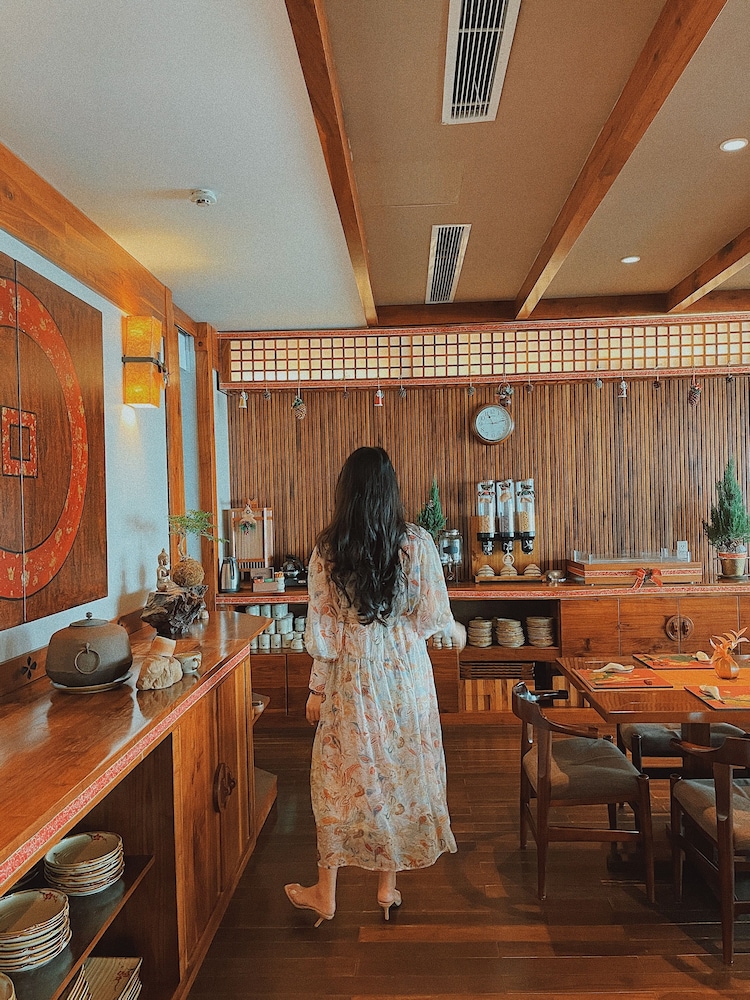 mangala zen garden and luxury apartments