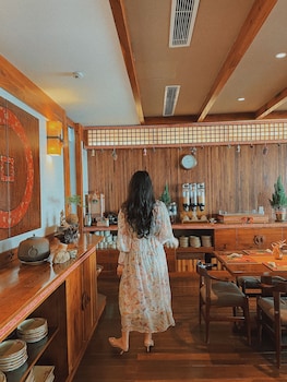 mangala zen garden and luxury apartments