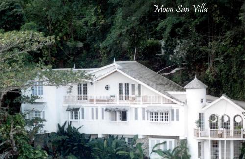 moon san villa at the blue lagoon