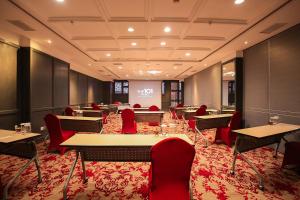 the 1o1 yogyakarta tugu