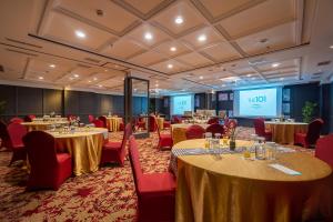 the 1o1 yogyakarta tugu