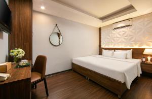hanoi diamond king hotel