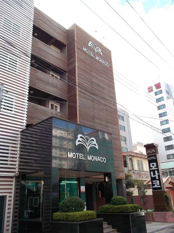 monaco hotel