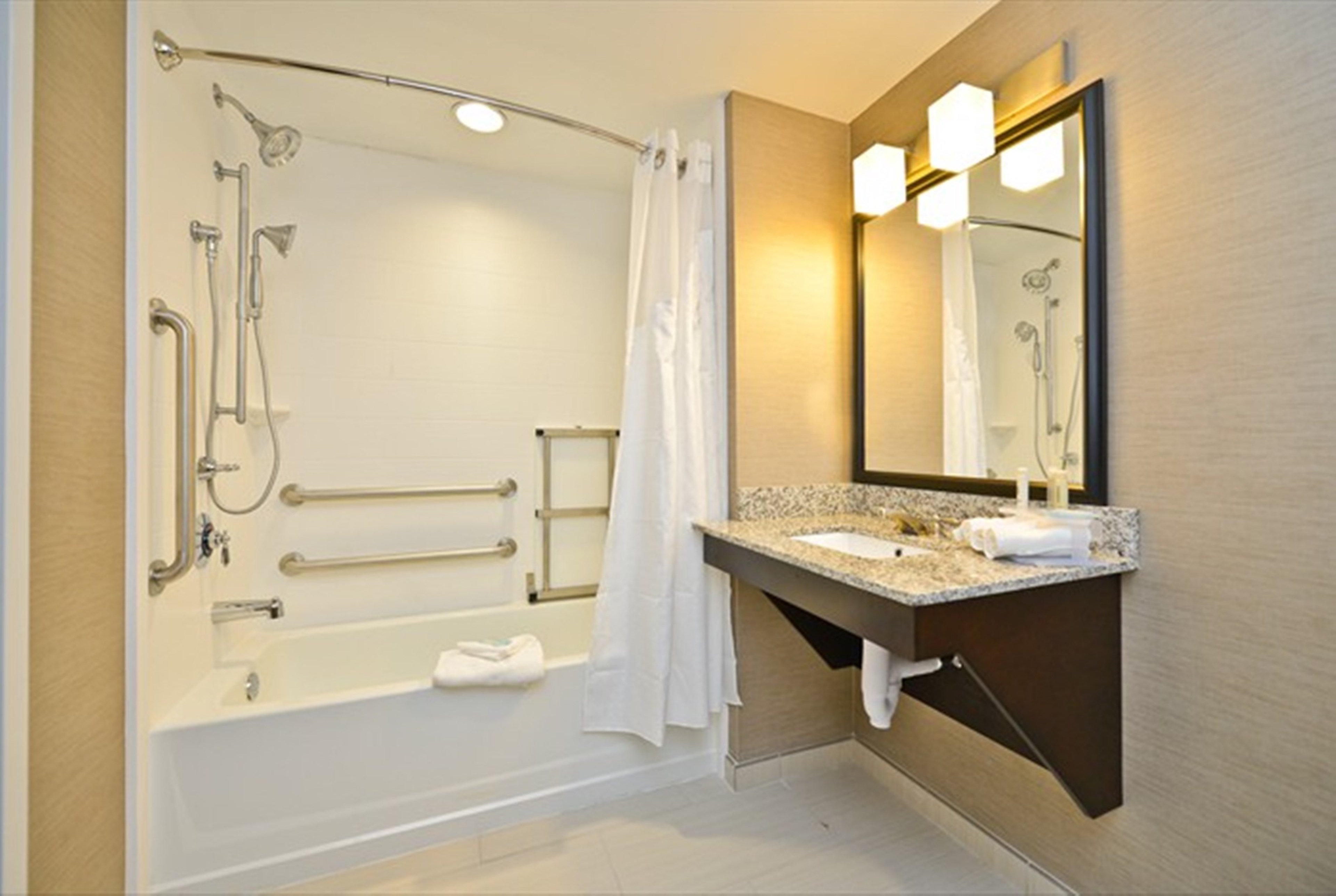 holiday inn express and suites utica by ihg