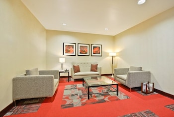 Holiday Inn Express & Suites Utica By Ihg,Oneida>>New York,3 star