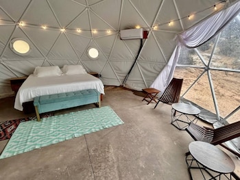 Desert Skies Resort,,2 star