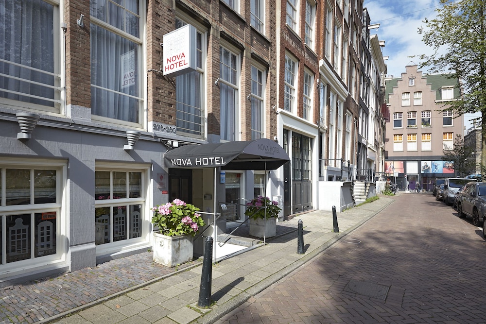 hotel nova