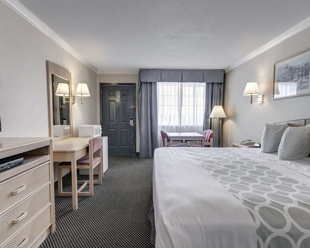 econo lodge van horn