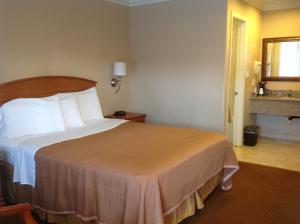 hyland motel van nuys