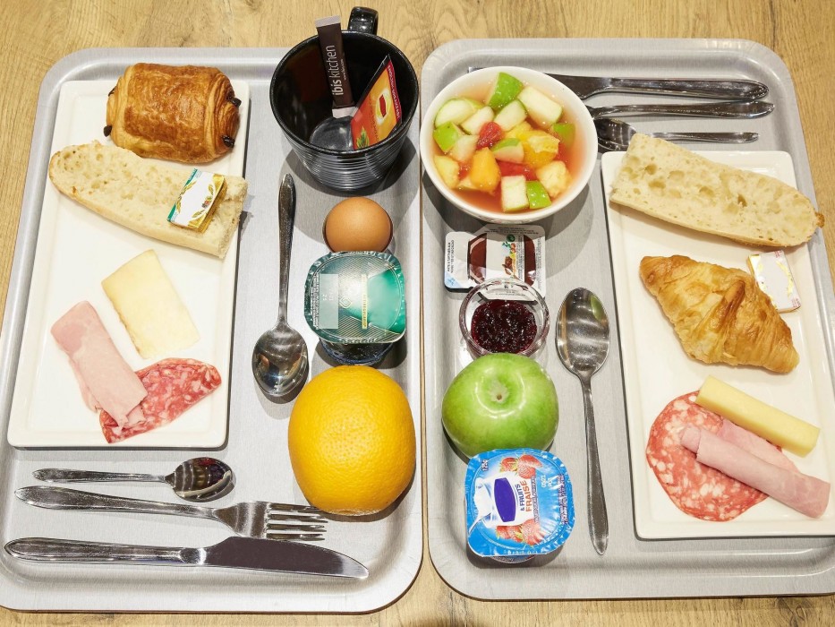 ibis paris canal saint martin