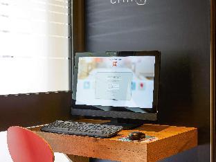 ibis paris canal saint martin