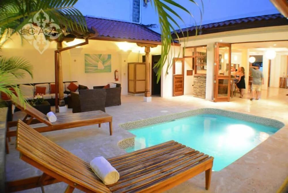 hotel alcazar