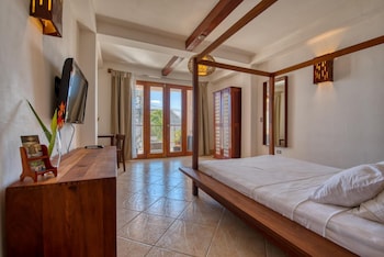 hotel alcazar