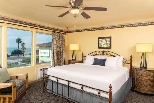 The Pierpont Inn,Ventura>>Santa Barbara,3 star