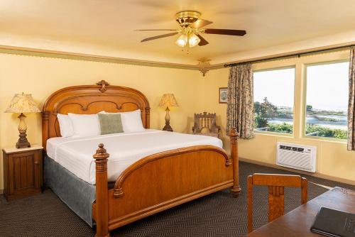 The Pierpont Inn,Ventura>>Santa Barbara,3 star