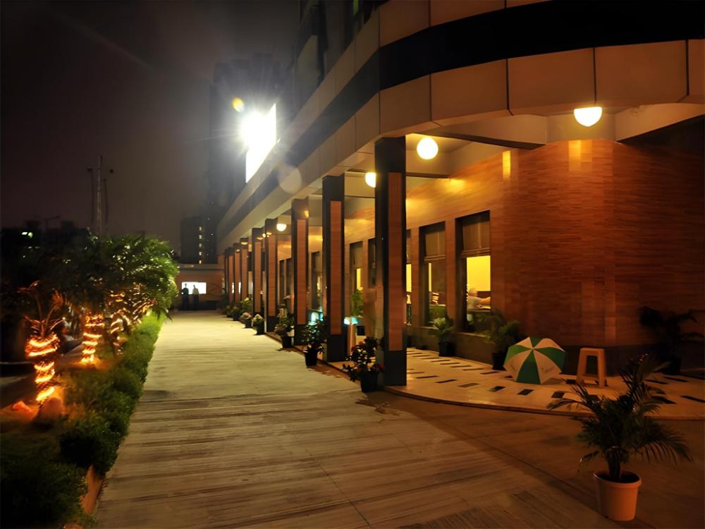 pallavi avida hotel