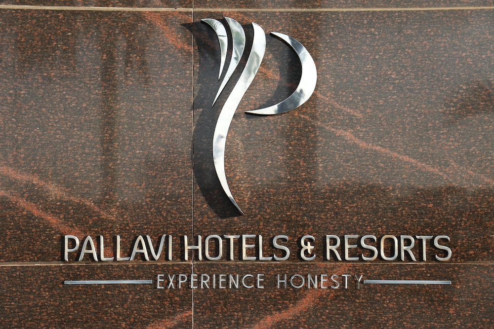 pallavi avida hotel