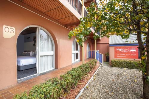 Nightcap At Federal Hotel Mt Gambier,Mount Gambier>>Limestone Coast,3 star