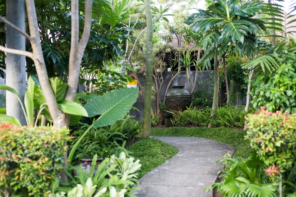 the astari villa and residence