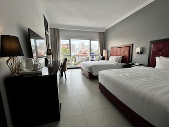 Queenco Hotel & Casino,Sihanoukville>>Mittakpheap,5 star
