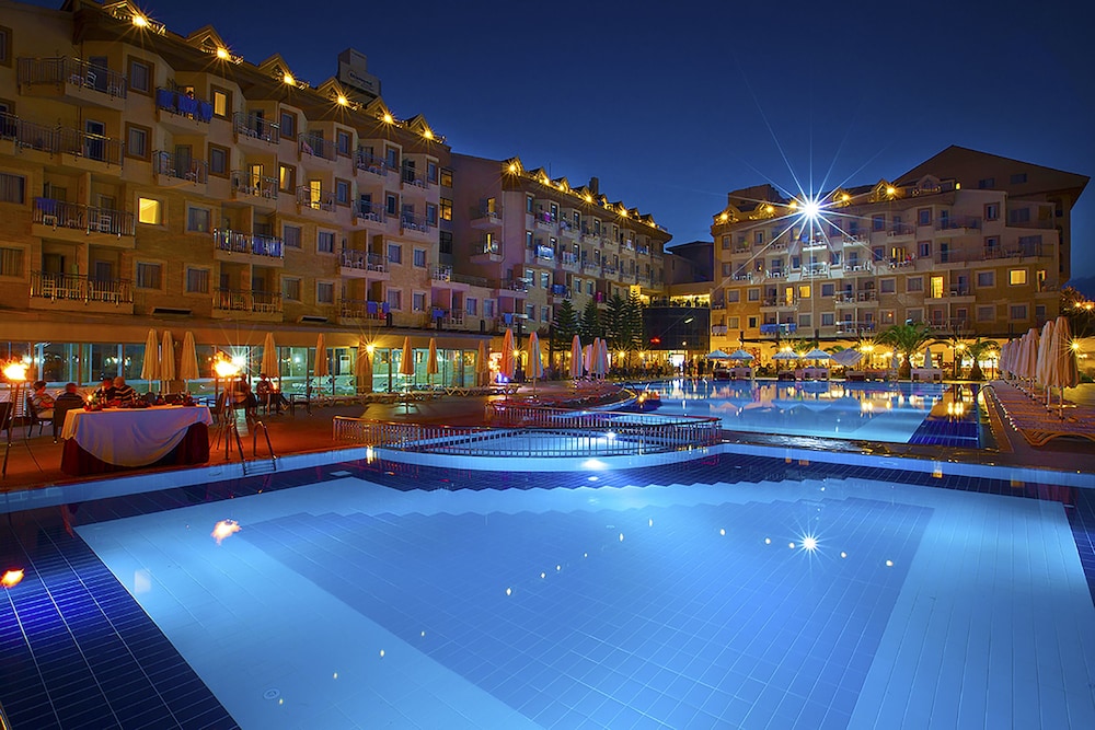 diamond beach hotel and spa