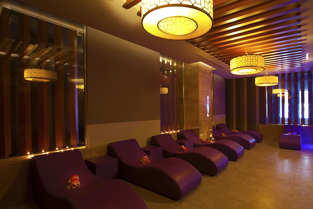 diamond beach hotel and spa