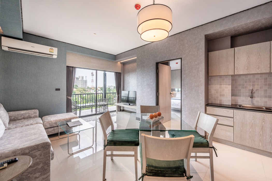 manhattan pattaya hotel