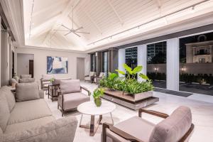 manhattan pattaya hotel