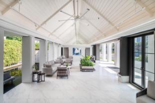 manhattan pattaya hotel