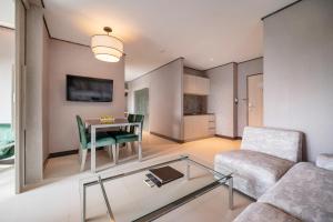 manhattan pattaya hotel