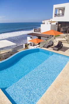 hotel los farallones