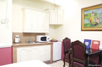 kokomos suites hotel