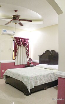 kokomos suites hotel