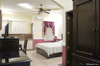 kokomos suites hotel