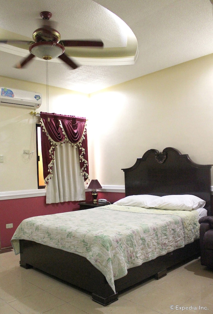 kokomos suites hotel