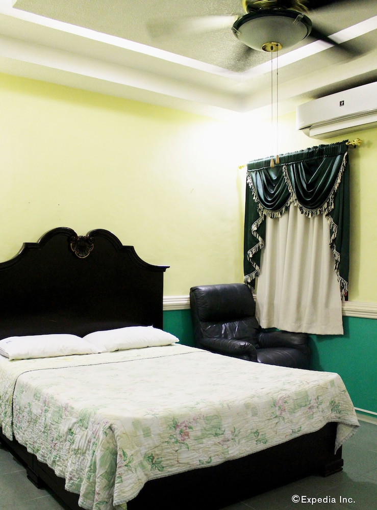 kokomos suites hotel