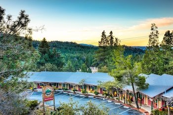 idyllwild bunkhouse