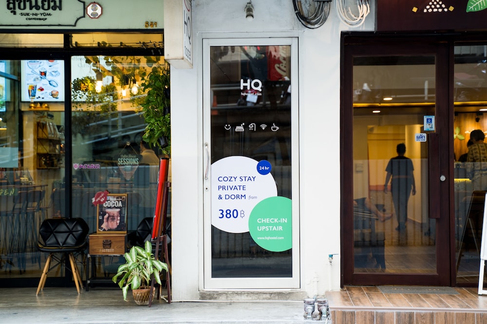 hq hostel silom