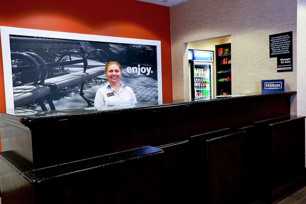 hampton inn and suites tampa wesley chapel