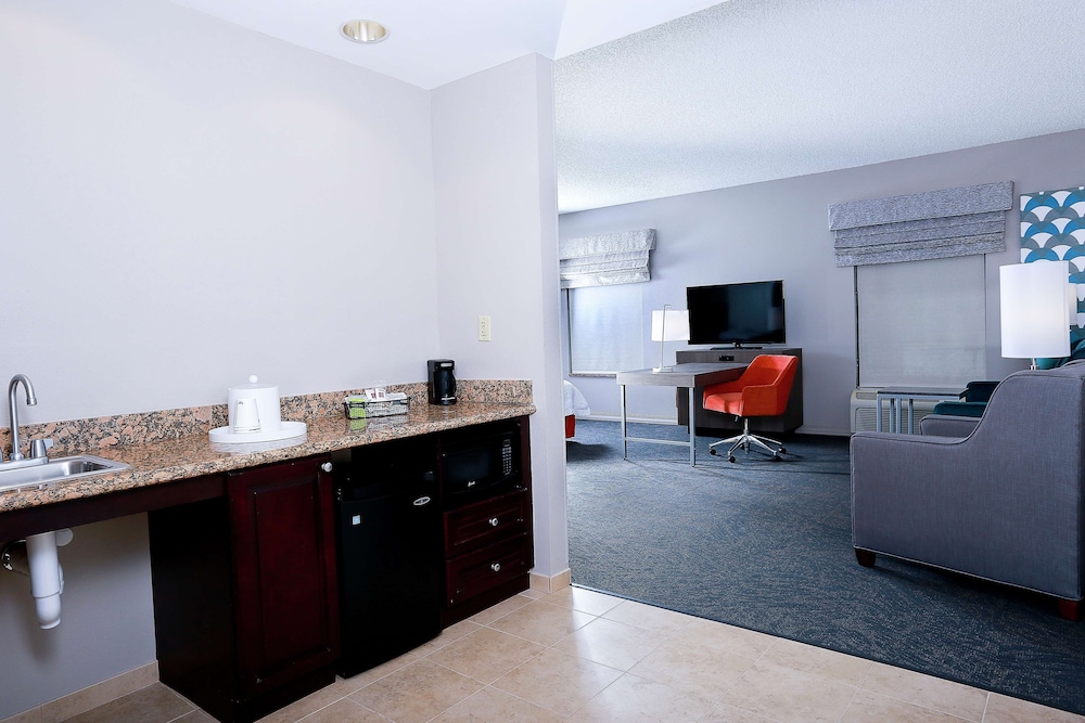 hampton inn and suites tampa wesley chapel