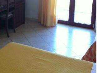 hotel victoria