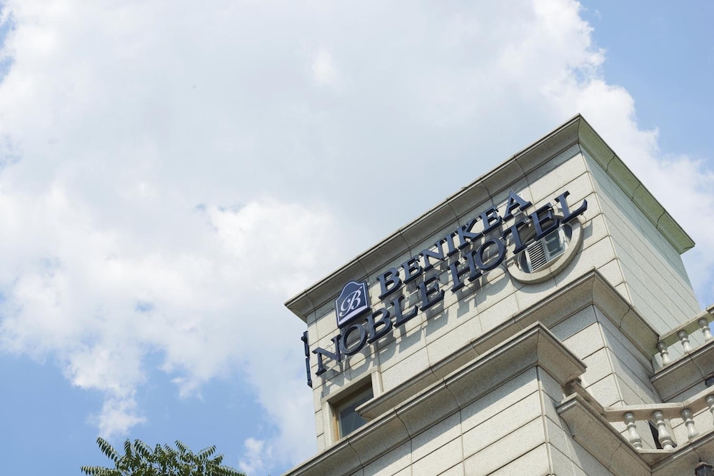 noble tourist hotel insadong