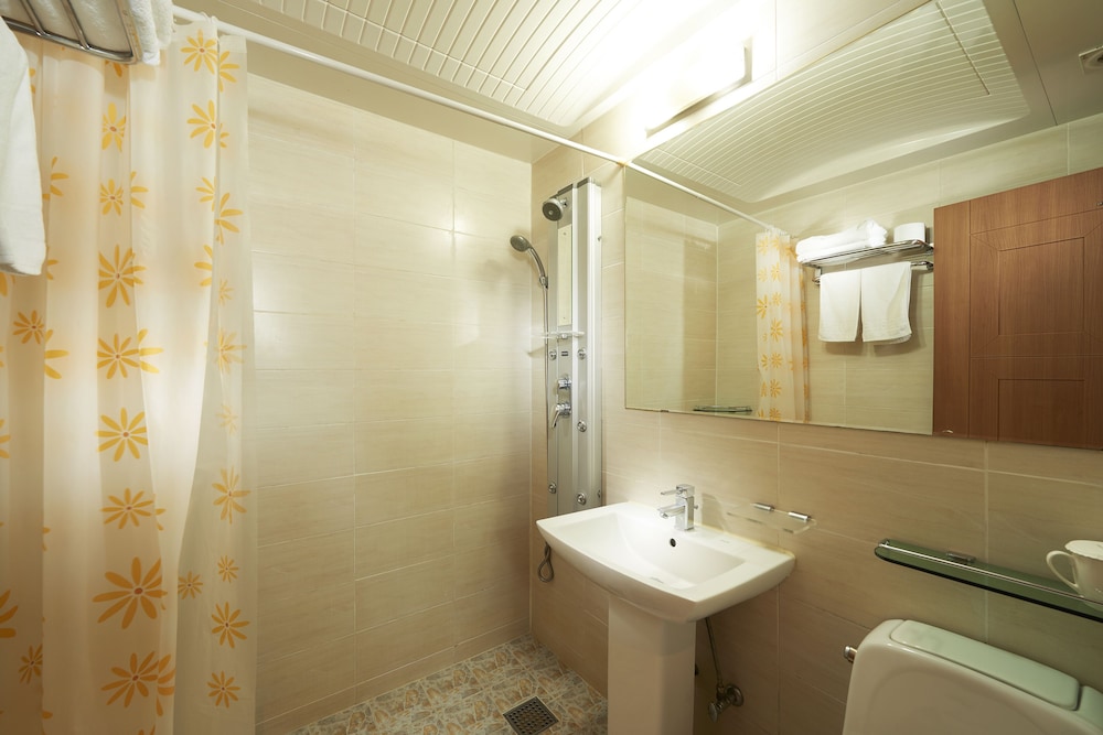 noble tourist hotel insadong