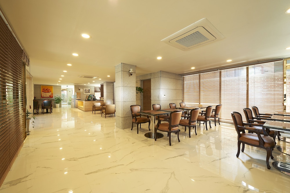 noble tourist hotel insadong