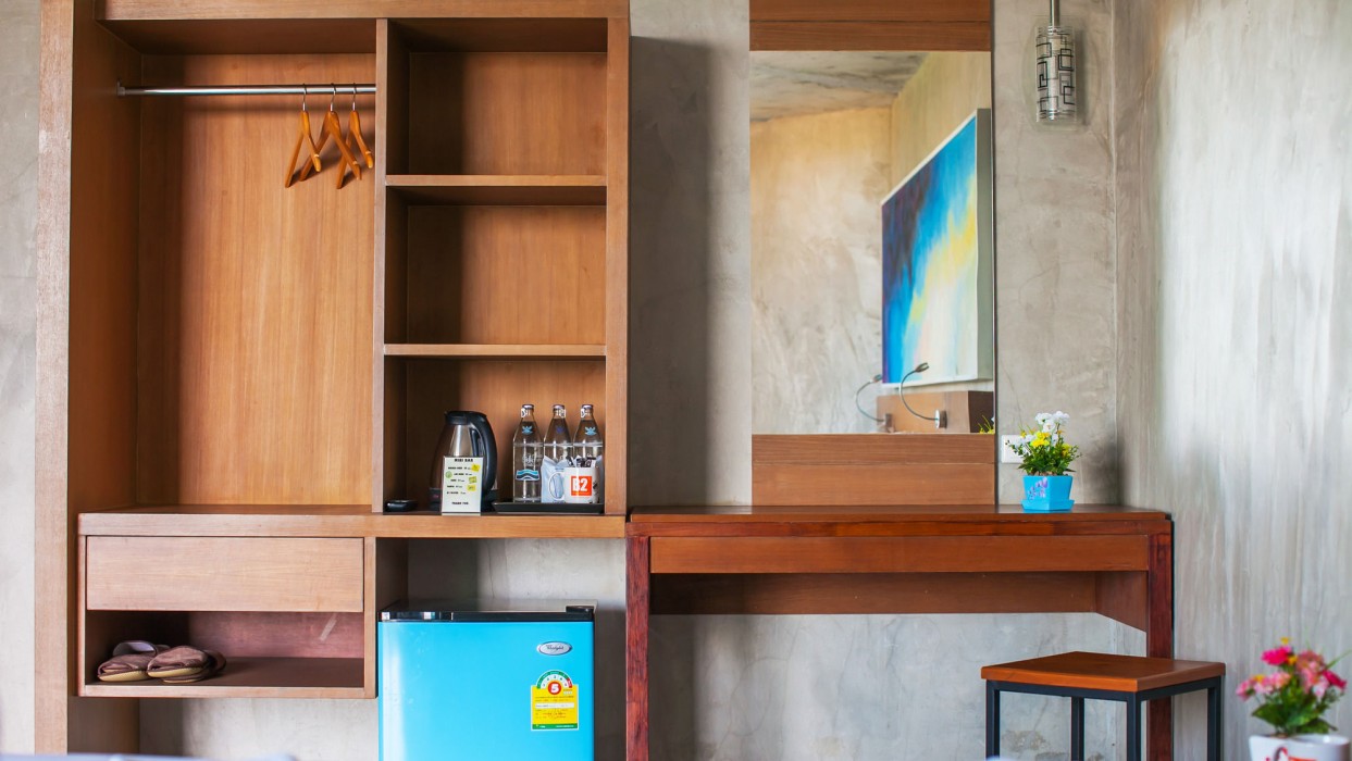 b2 sea view pattaya boutique and budget hotel