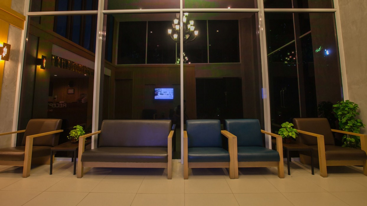 b2 sea view pattaya boutique and budget hotel