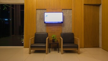 b2 sea view pattaya boutique and budget hotel